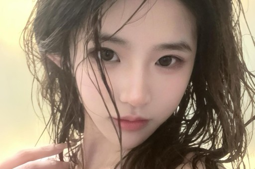 刘涛弯腰7秒上热搜：娱乐圈人设塌了真实值钱了